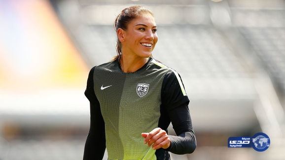 بالفيديو:حارسة المنتخب الأمريكي تبكي وتنهار عقب إيقافها 6 أشهر وإنهاء عقدها على خلفية تصريحاتها العنصرية!