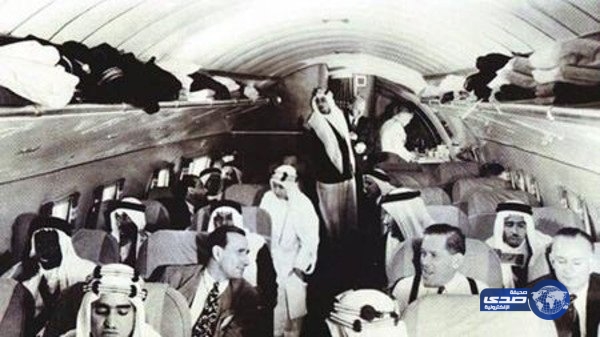 بالصور.. أول رحلة داخلية للملك عبدالعزيز عام 1945