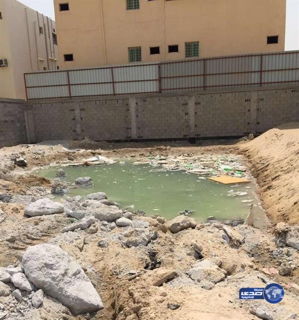 أم تكتشف جثة طفلها الغريق بالصدفة من شباك منزلها بالدمام