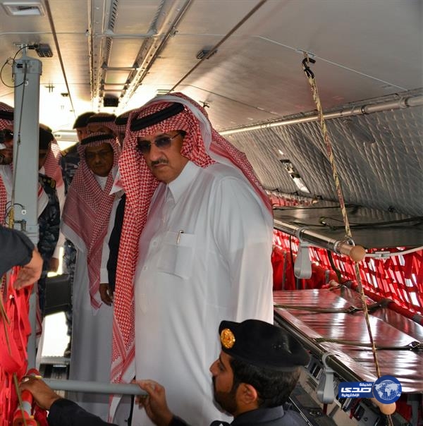 بالصور.. ولي العهد يتفقد طائرة مجنحة تشارك لأول مرة في استعراض قوات الحج