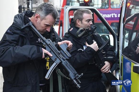القبض على رجلين يشتبه إعدادهما لهجمات إرهابية في غرب لندن