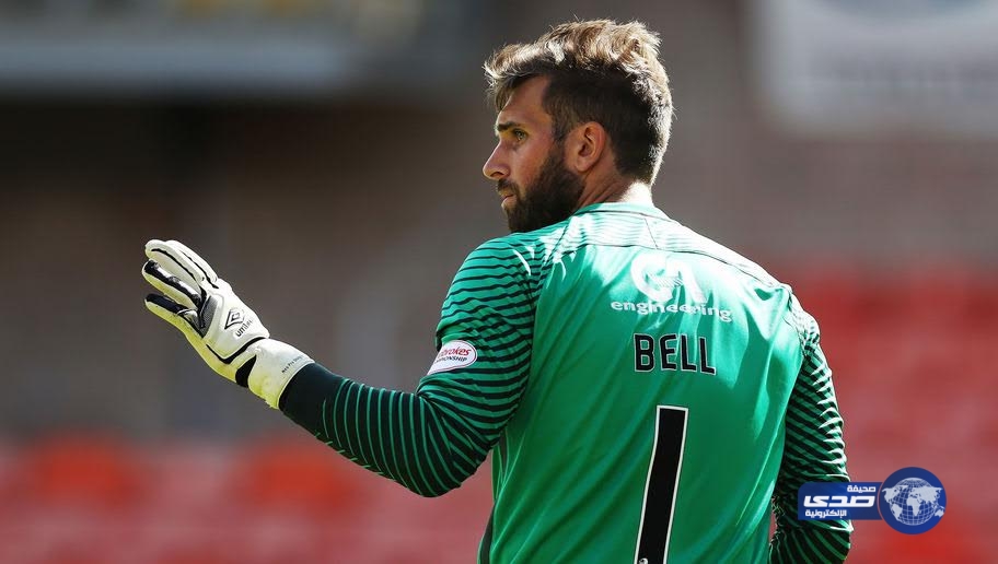 فيديو: لن تصدق.. حارس هولندي يكسر أبواب التاريخ بإنقاذه ثلاث ركلات ترجيح في شوط واحد