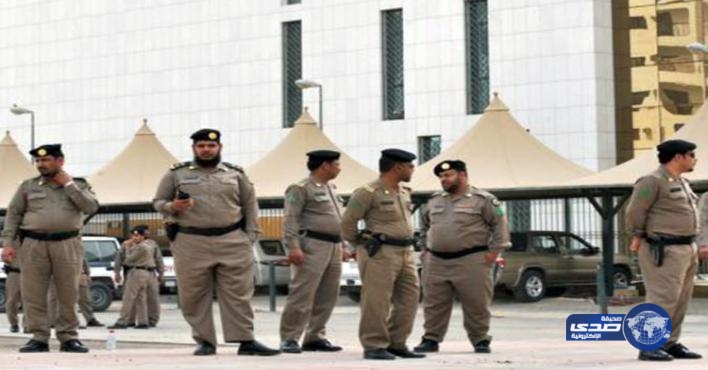 الإطاحة بنشال تخصص في سلب زوار المسجد الحرام