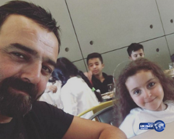 سيلفي العقيد أبو شهاب مع بنته..