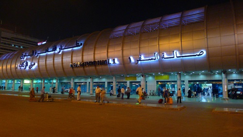 مطار القاهرة الدولي يستقبل 13 مصرياً رحلتهم المملكة