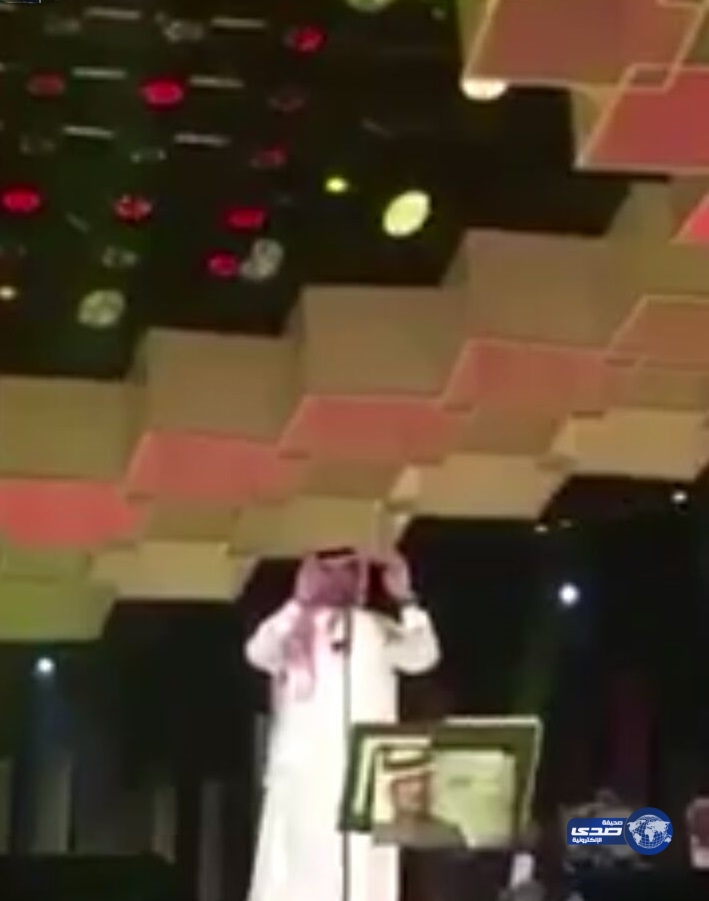 بالفيديو..”محمد عبده” يصف حال الفن بالمملكة بأنه يعيش في منفى