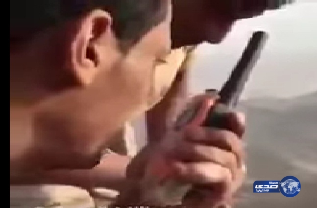 بالفيديو.. رسالة قوية من جندي سعودي لقادة مليشيا الحوثي:&#8221; إن كنتم رجال تعالوا&#8221;