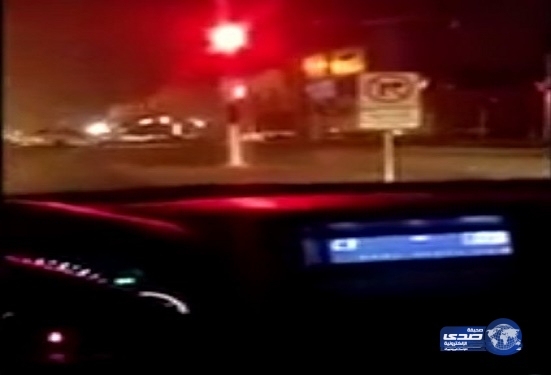 شاهد ما حدث لمواطن حاول يستخف بالقانون من خلال التحايل على ساهر !!