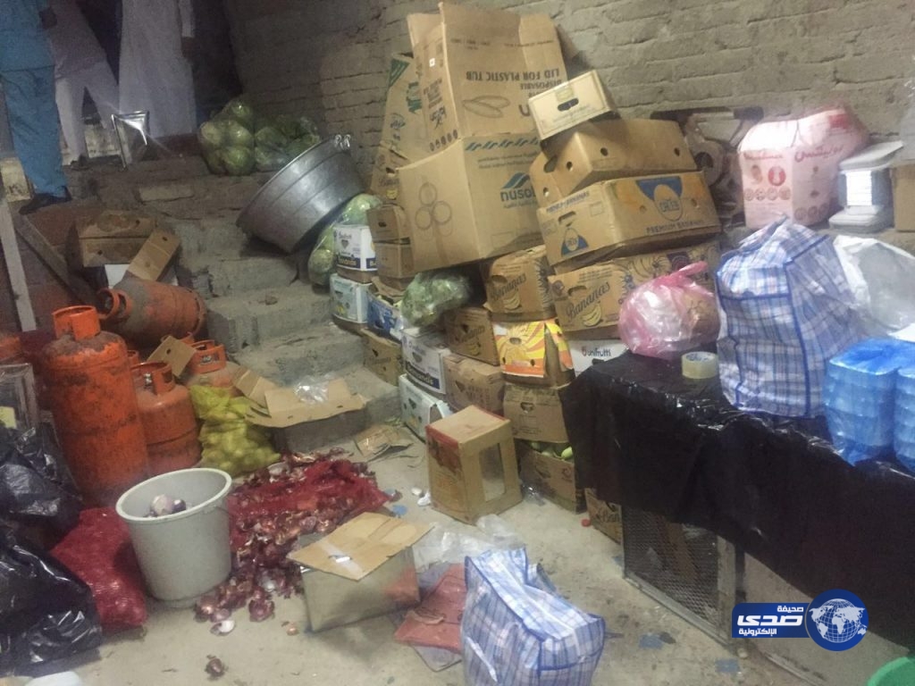 بالصور ..«بلدية أجياد» تضبط 4000 وجبة غير صالحة بمكة