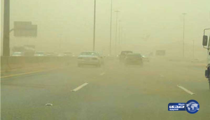 عواصف ترابية تضرب جدة.. واستنفار الأجهزة تحسبا لوقوع حوادث