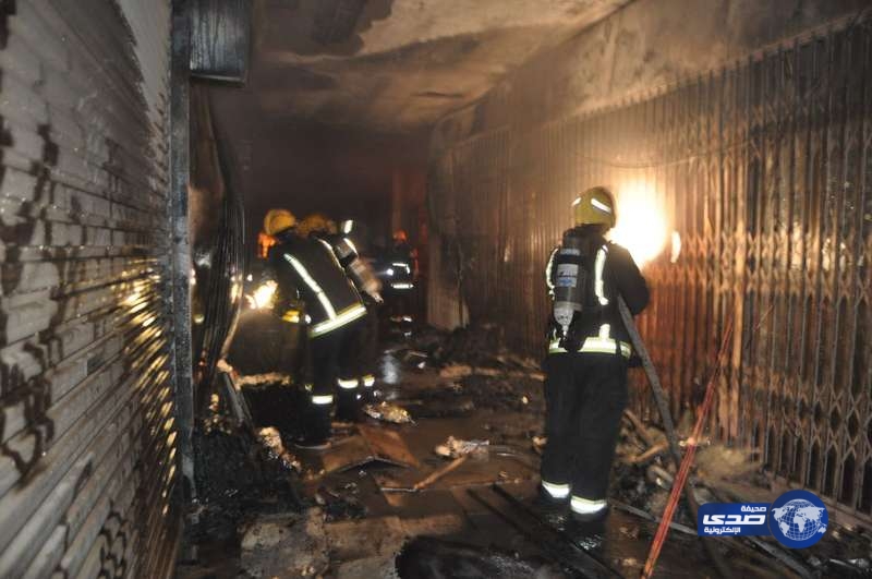 “مدني الطائف” يخلي 40 شخصاً بسبب حريق في محلات تجارية