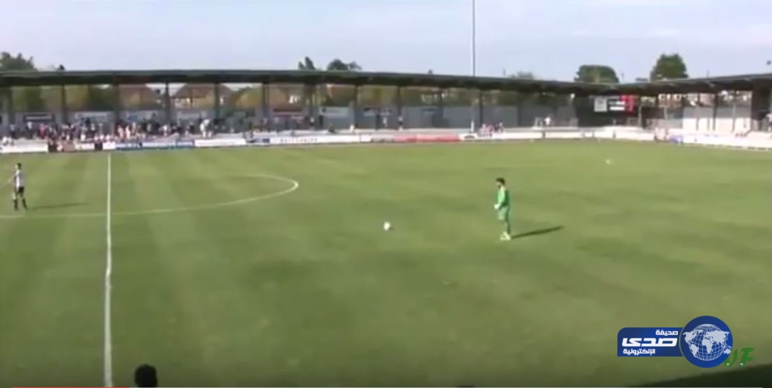 بالفيديو .. حارس مرمى يسجل هدفاً نادراً !