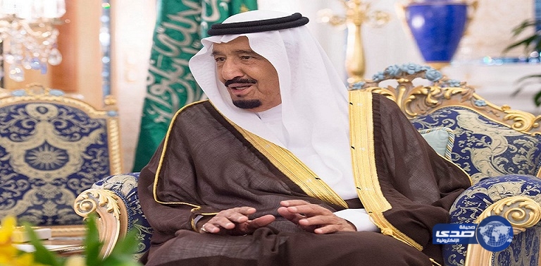 الملك يستقبل أعضاء إدارة كرسي الملك سلمان لدراسات تاريخ مكة المكرمة بجامعة أم القرى