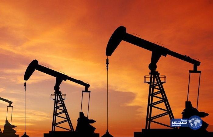 هبوط أسعار النفط بسبب زيادة المخزون الأمريكي وتحذير فنزويلا