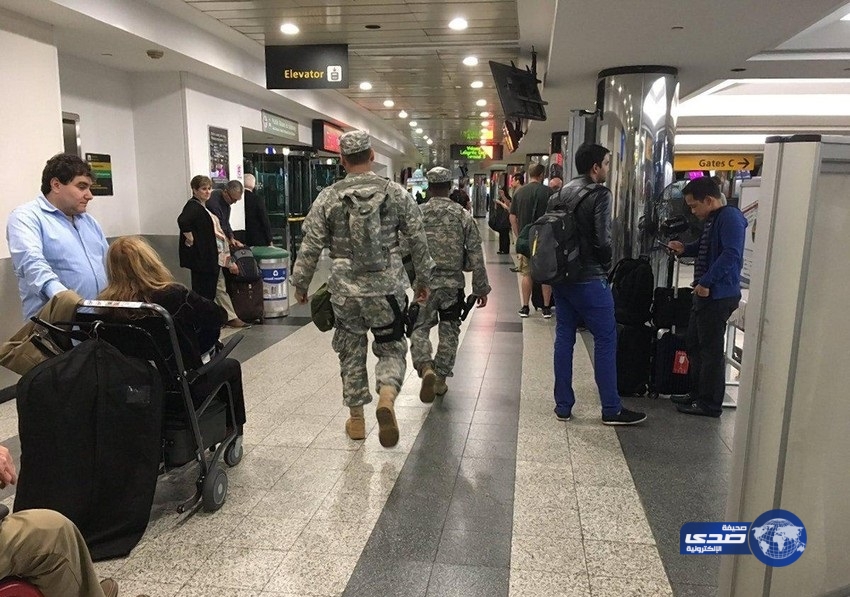 نيويورك: سيارة تخلي صالة ركاب بمطار لاجوارديا