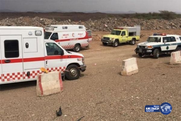 مصرع وإصابة 4 شبان في حادث مروري بالجوف