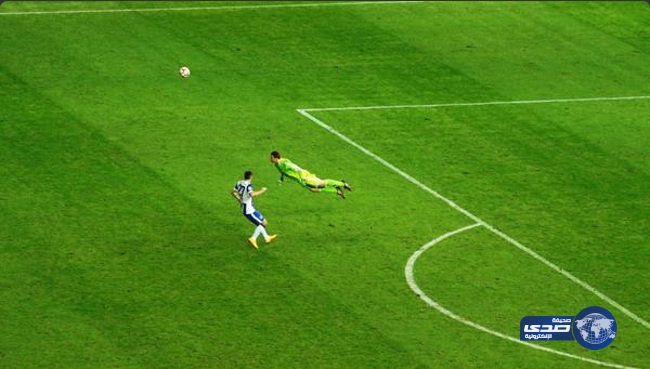 فيديو: لهذا السبب يجب أن يلعب نوير كرأس حربة!