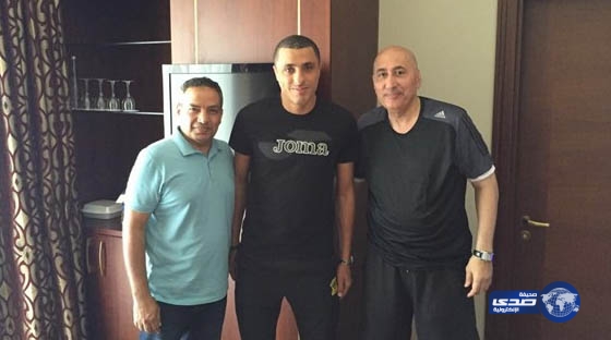 باعشن يستقبل العكايشي بمعسكر الاتحاد