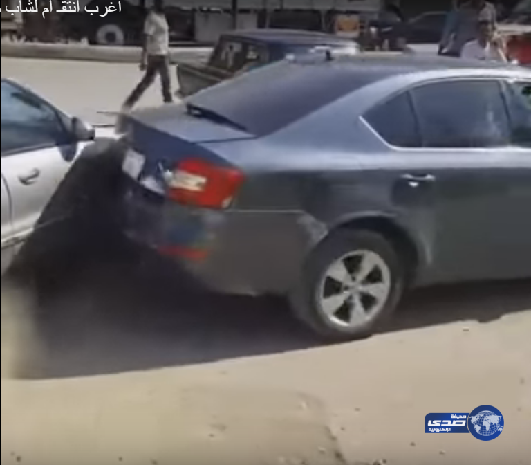 بالفيديو.. أغرب انتقام لشاب «صعيدي» من شخص صدم سيارته