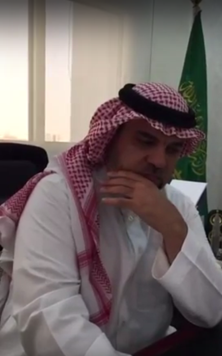 قانوني يكشف ثغرات عقود بنك الرياض وساب