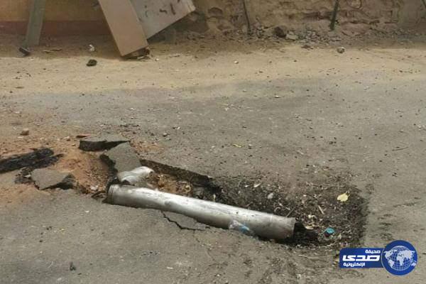 إصابة مقيمين جراء سقوط مقذوف حوثي على صامطة