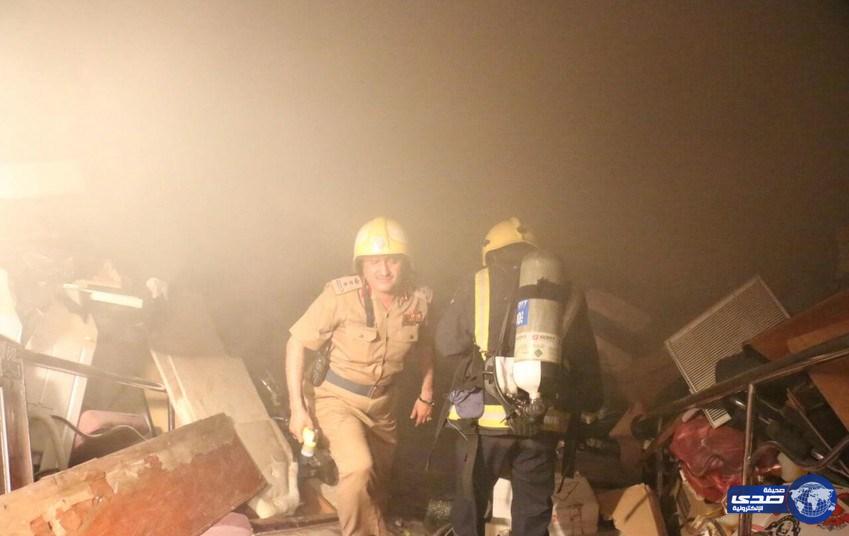 &#8220;مدني مكة&#8221; يخلي 28 شخصاً إثر حريق فندق بحي العزيزية