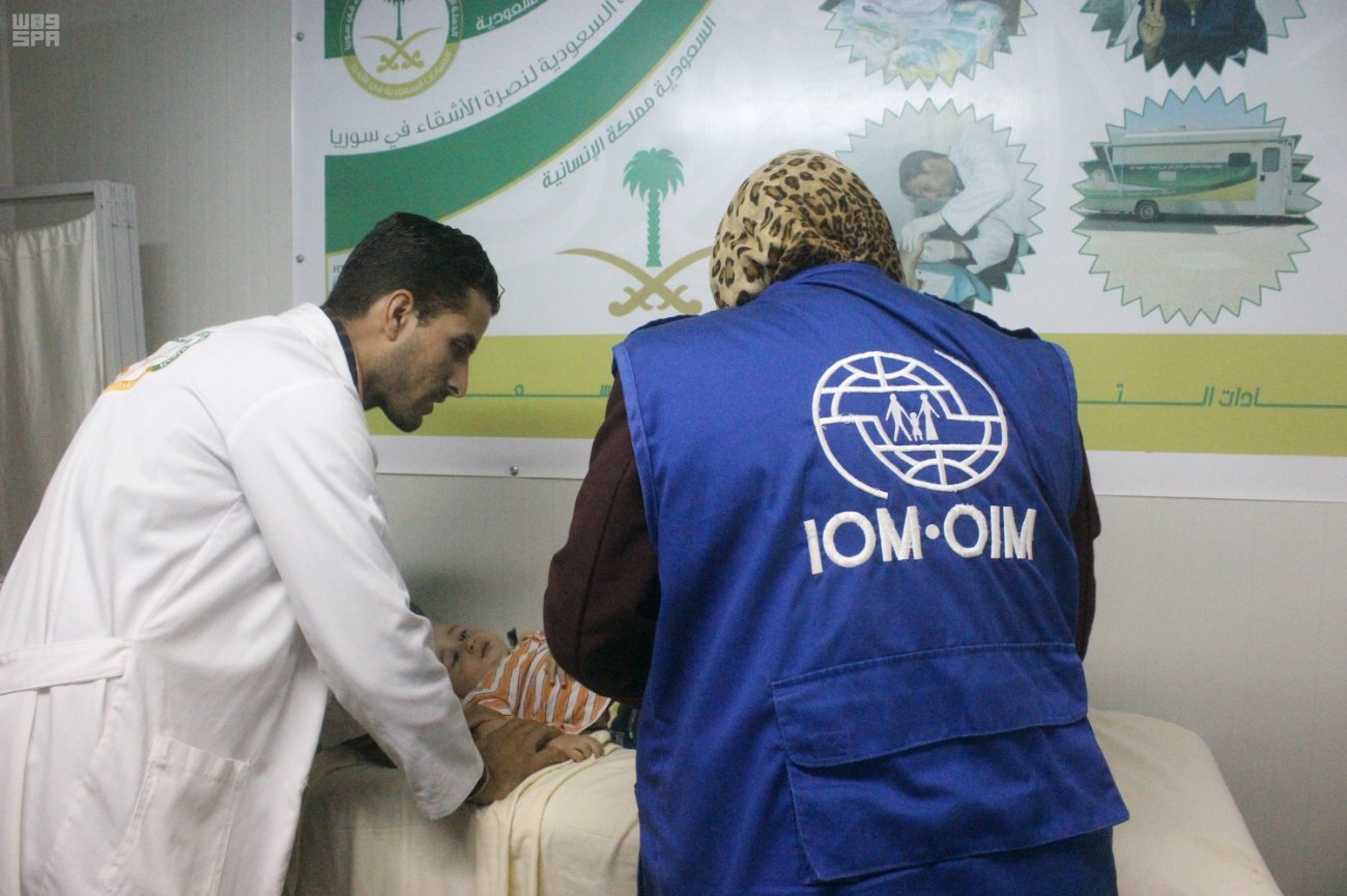 العيادات السعودية تقدم تطعيمات لـ 864 لاجئاً سوريا في الزعتري