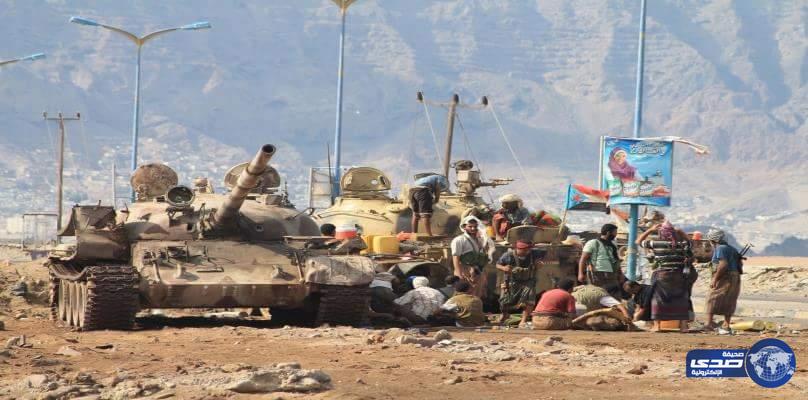 بمساندة مقاتلات التحالف .. الجيش اليمني يسيطر على مطار صعدة