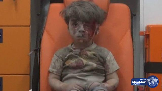 بالفيديو.. مذيع يفاجئ بشار الأسد بصورة الطفل عمران
