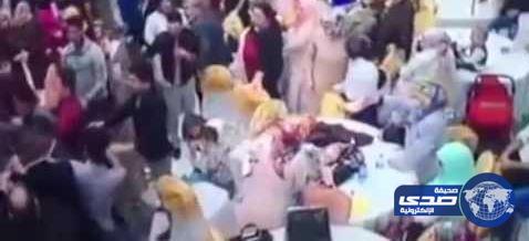 بالفيديو.. رجلٌ يدهس 4 مدعويين في زفاف بسبب الرقص!