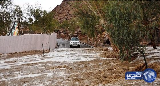 الدفاع المدني يحذر من الاقتراب من مجاري السيول والأودية بالطائف