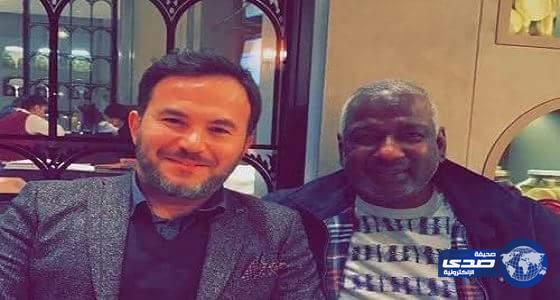 بالفيديو.. نجم النصر السابق “ماجد عبدالله ” يحتفل بعيد ميلاده في تركيا