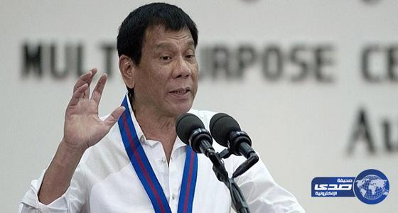 الرئيس الفلبيني يتوعد بإجراءات صارمة ضمن الحرب على المخدرات