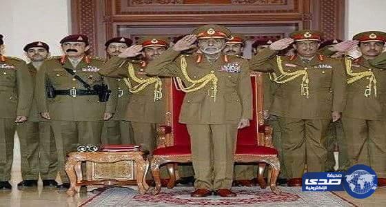 بالفيديو.. سلطان عمان يحضر عرض عسكري في أول ظهور علني  له منذ عام