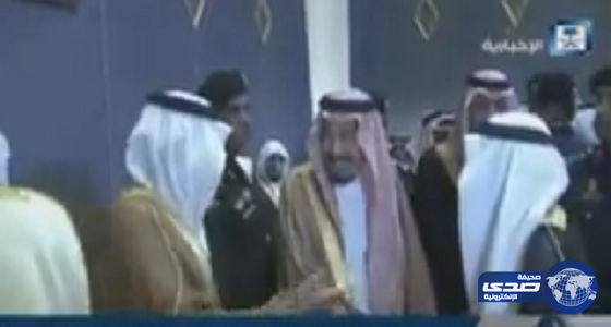 بالفيديو: حوار باسم بين الملك ووزير البترول السابق علي النعيمي