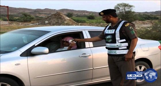 المرور لقائدي السيارات الكويتية: ممنوع السير داخل الممكلة بدون لوحات سعودية