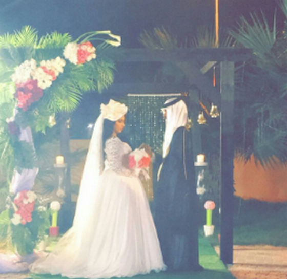العنود الحربي تنشر صورة لحفل زفافها..