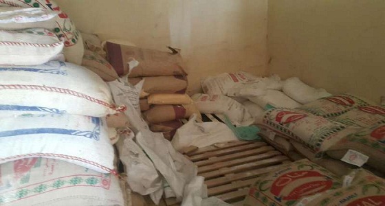 البلدية تغلق مستودع يحوي 6 أطنان أغذية تالفة بـ”شوقية مكة”