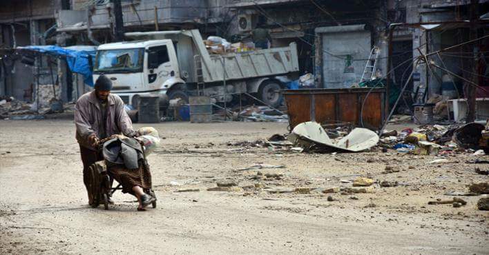 قصة مسنة حلبية توفيت على كرسيها المتحرك في المدينة المحاصرة