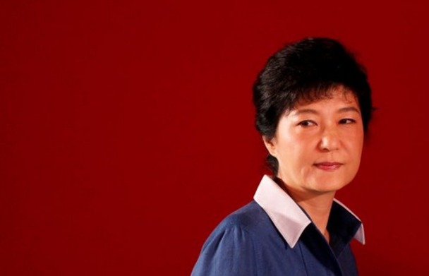 البرلمان الكوري الجنوبي يقيل الرئيسة بارك بعد فضيحة الفساد