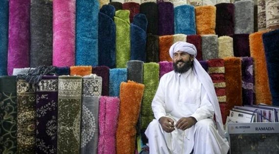 كيف تحوّل أفغاني أُمّي من وافد مُفلس إلى رجل أعمال ناجح في أبوظبي؟