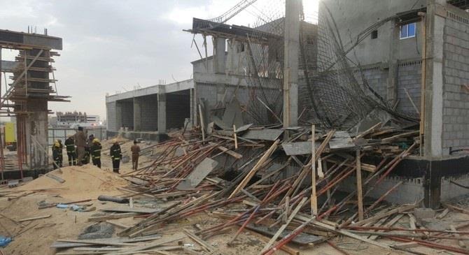 بالصور.. انهيار مبنى تحت الإنشاء في الإحساء يصيب 9 أشخاص