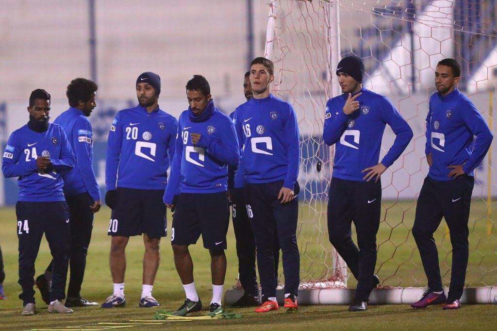 الهلال يختتم تحضيراته للقاء الديربي أمام النصر واصابة للقحطاني