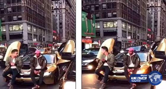 بالفيديو..نهاية مؤلمة لأحد المشاهير أغلق شارع بسيارته الفارهة بنيويورك!!