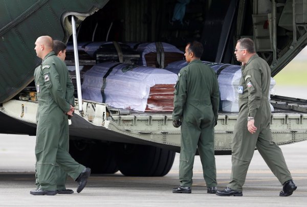 وصول جثامين ضحايا تحطم طائرة فريق شابيكوينسي إلى البرازيل