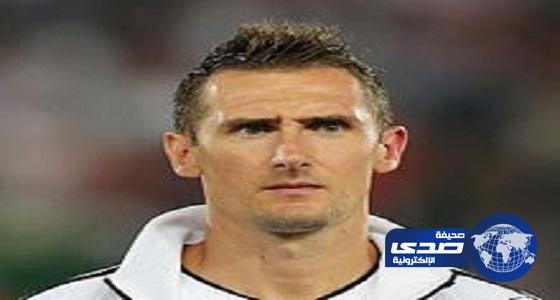 كلوزة: اعتزلت كرة القدم من أجل التواجد بجوار عائلتي