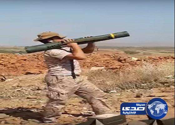 بالفيديو.. أحد أبطال الحد الجنوبي يوجه قذيفة بثبات نحو العدو