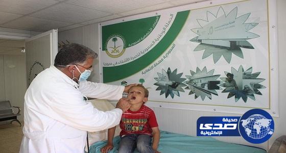 العيادات السعودية تقدم المطاعيم ل 126 طفلاً من أبناء اللاجئين السوريين في الزعتري