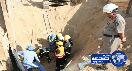 مدني مكة ينتشل جثمان عامل آسيوي سقط داخل حفرية عميقة
