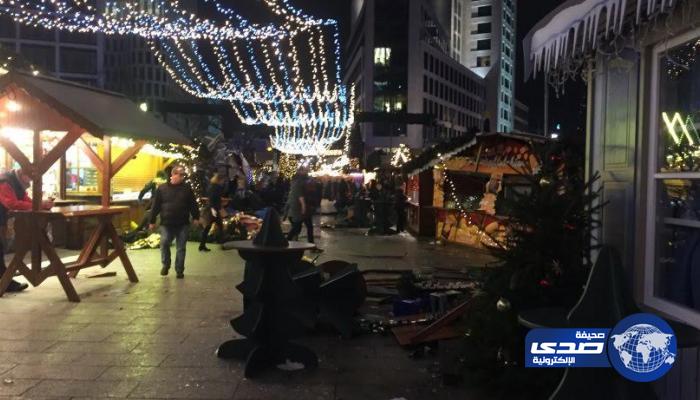 اعادة فتح سوق «الكريسماس» بعد هجوم الدهس ببرلين